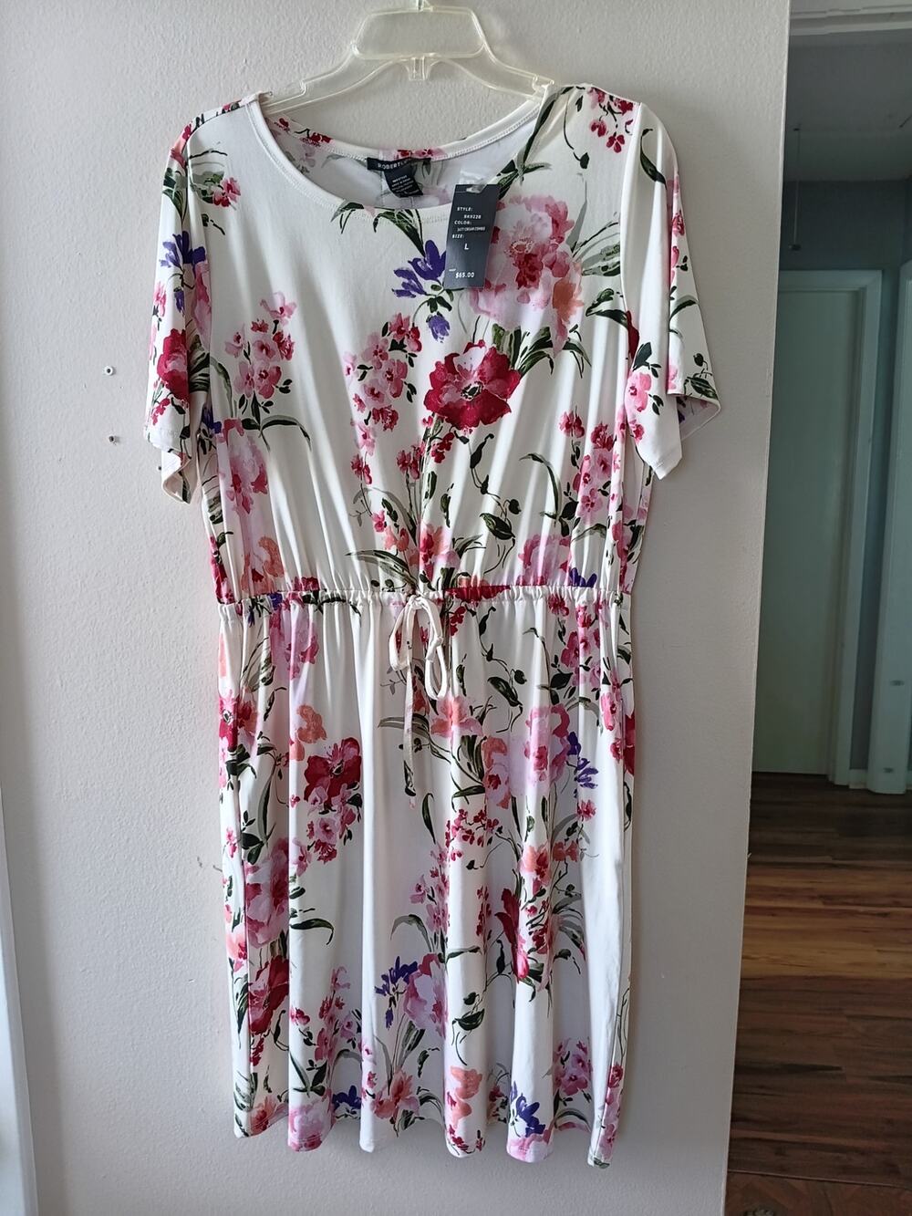 Size Large NWT Robert Louis floral dress Adjustable waist
